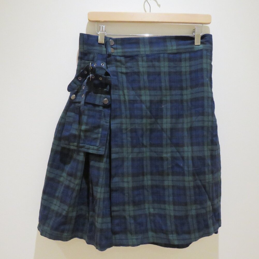 SCARLET DARKNESS Scottish Tartan Black Watch Plaid Kilt Small Alt Punk Grunge - Picture 2 of 16